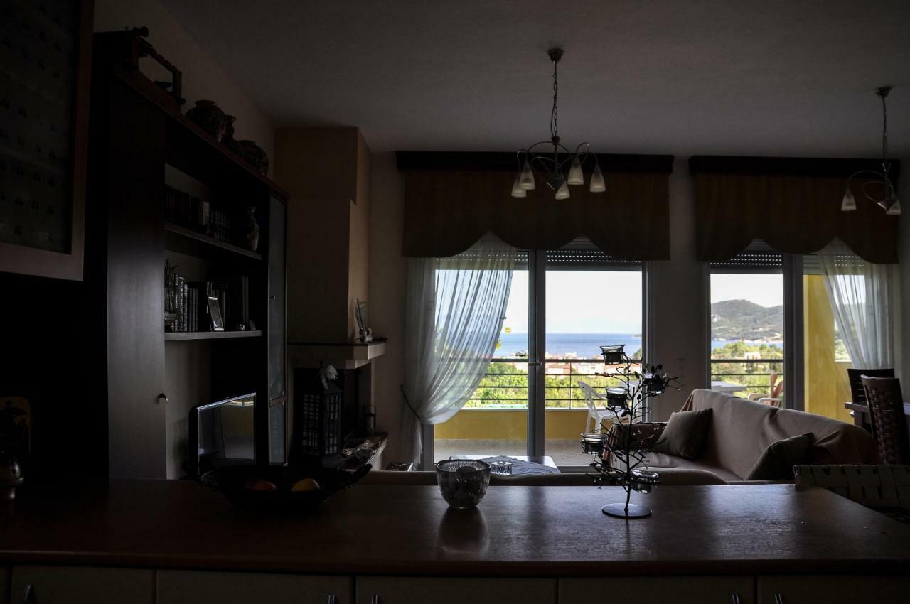 Martha'S Villa Nea Iraklitsa Luaran gambar