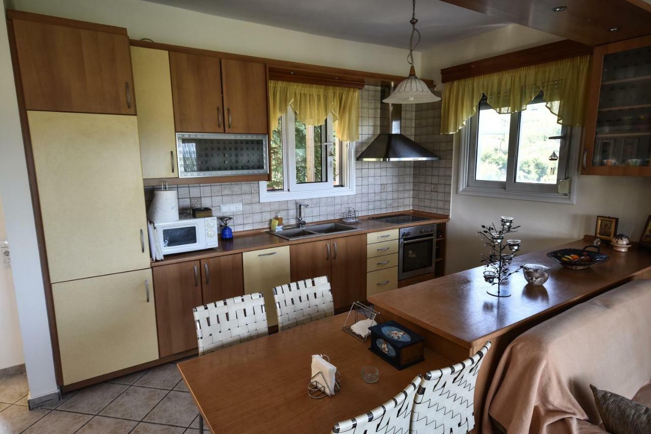 Martha'S Villa Nea Iraklitsa Luaran gambar