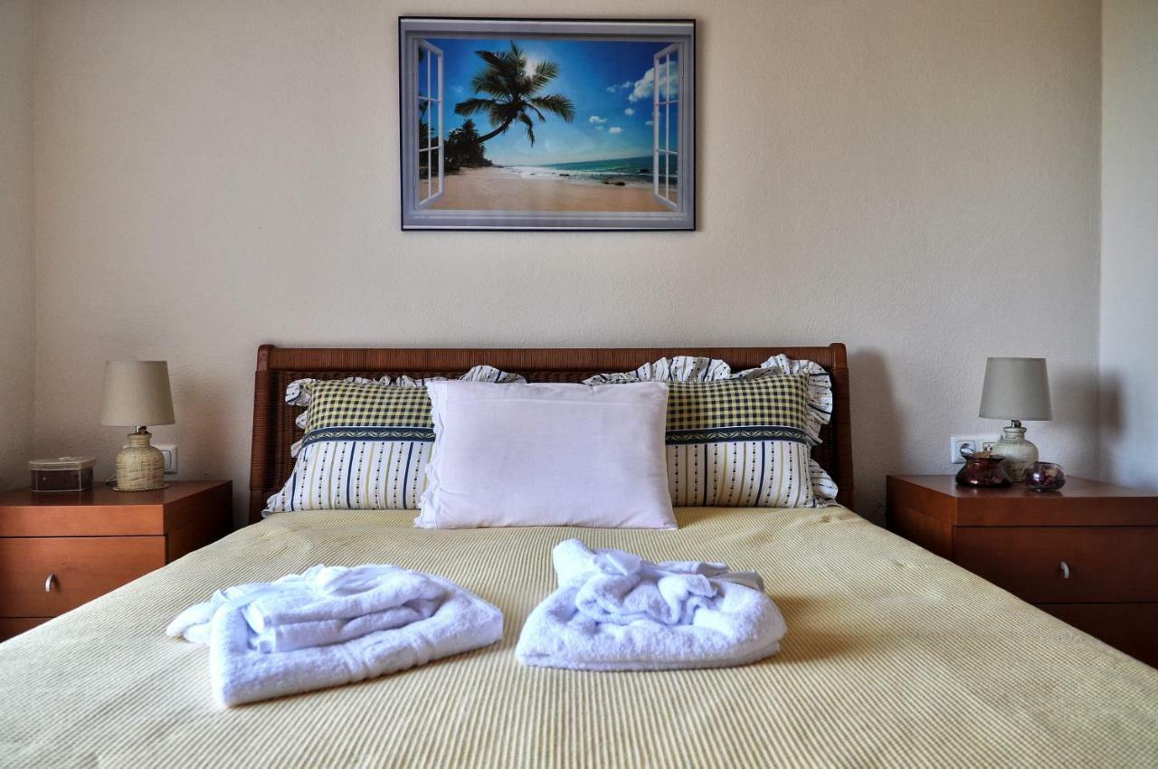 Martha'S Villa Nea Iraklitsa Luaran gambar